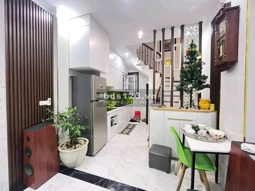 Trương Định, Lô góc, ô tô, 35m2, 5 tầng, gần chợ, kinh doannh, chỉ 8 tỷ.