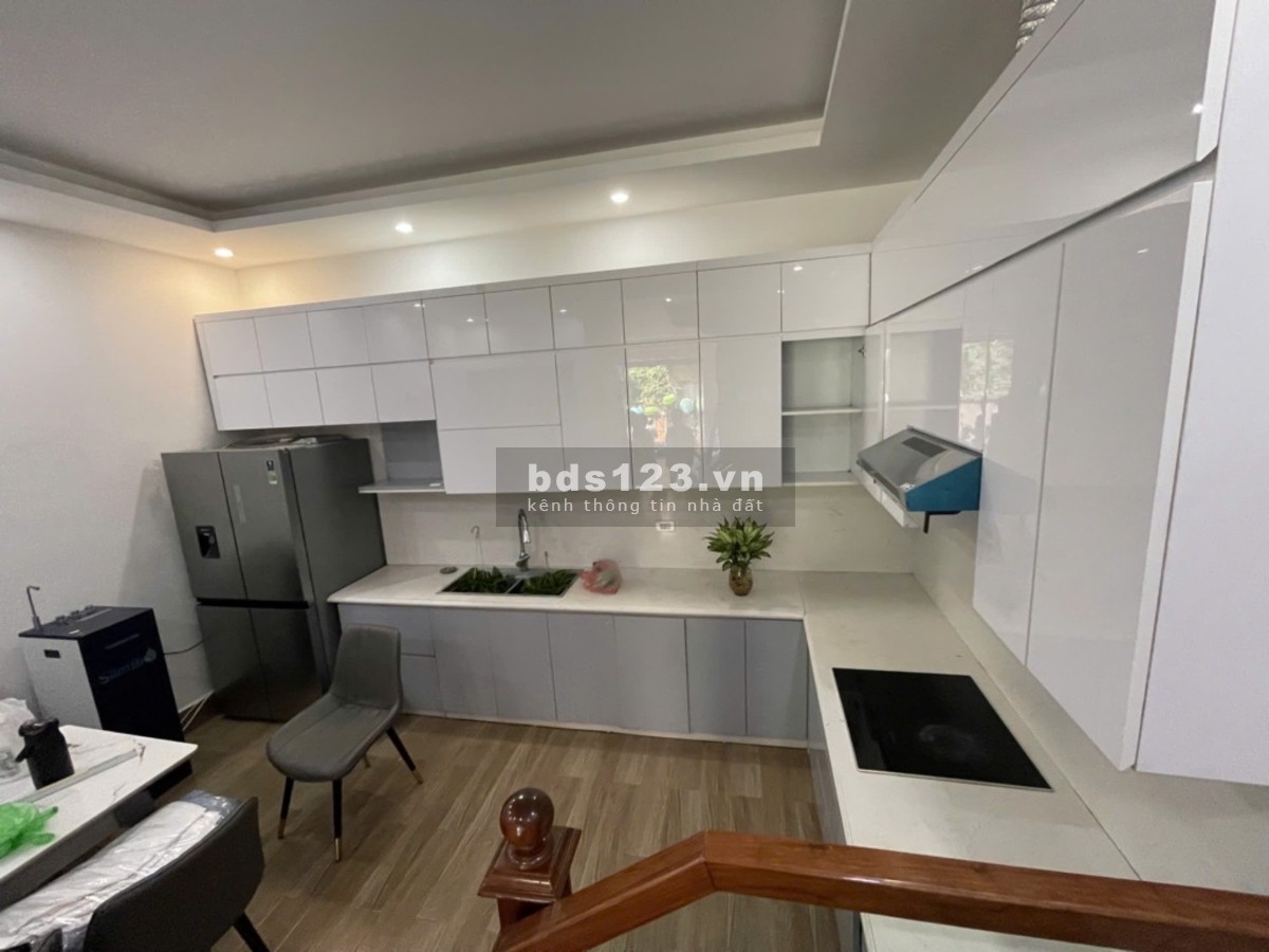 Bán nhà ngõ 343 An Dương Vương 63m 13.5 tỷ.