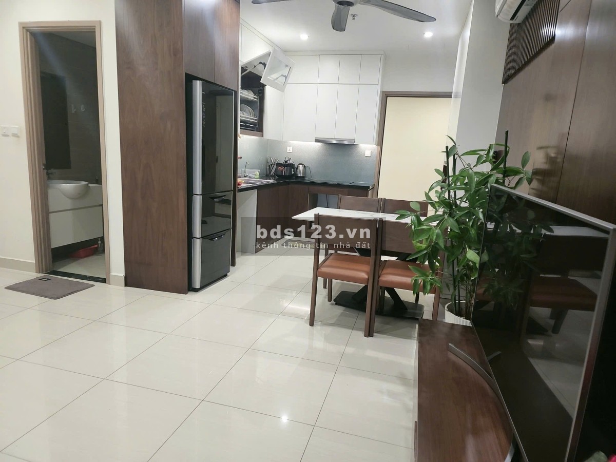 Bán căn 3 ngủ Vin Smart City, 81m2, full đồ, 4,89 tỷ, 0888516777