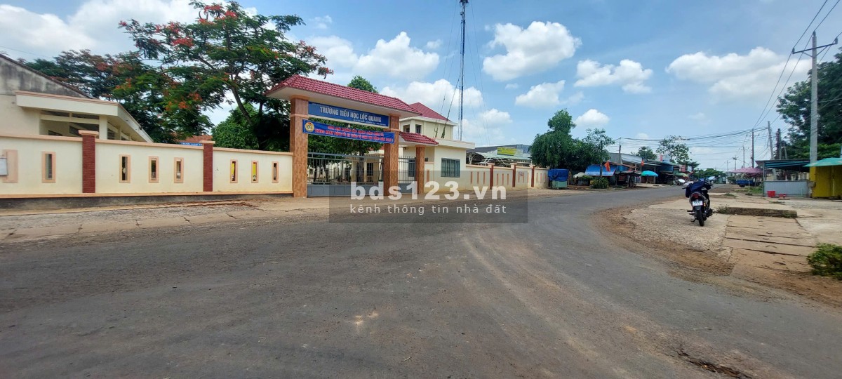 Lô góc, giá rẻ , tiện kinh doanh, cho thuê lại, Lộc Phú, Lộc Ninh