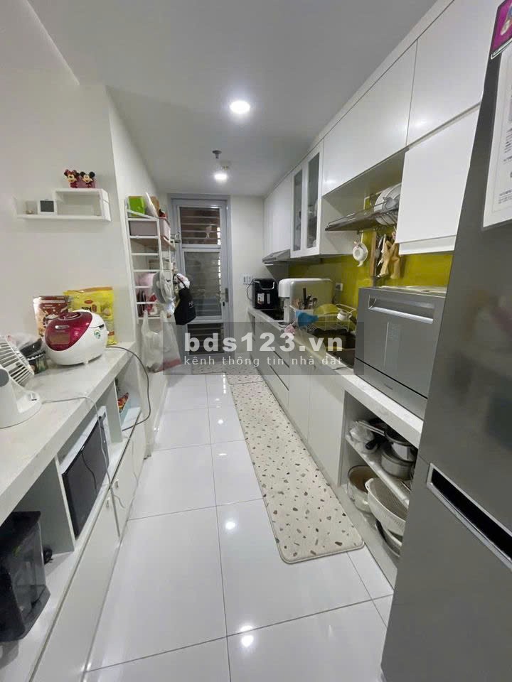 Chung cư Ruby, p15, Tân BÌnh: 97m2, 2p ngủ, 2wc, Căn góc, 11.5tr/th