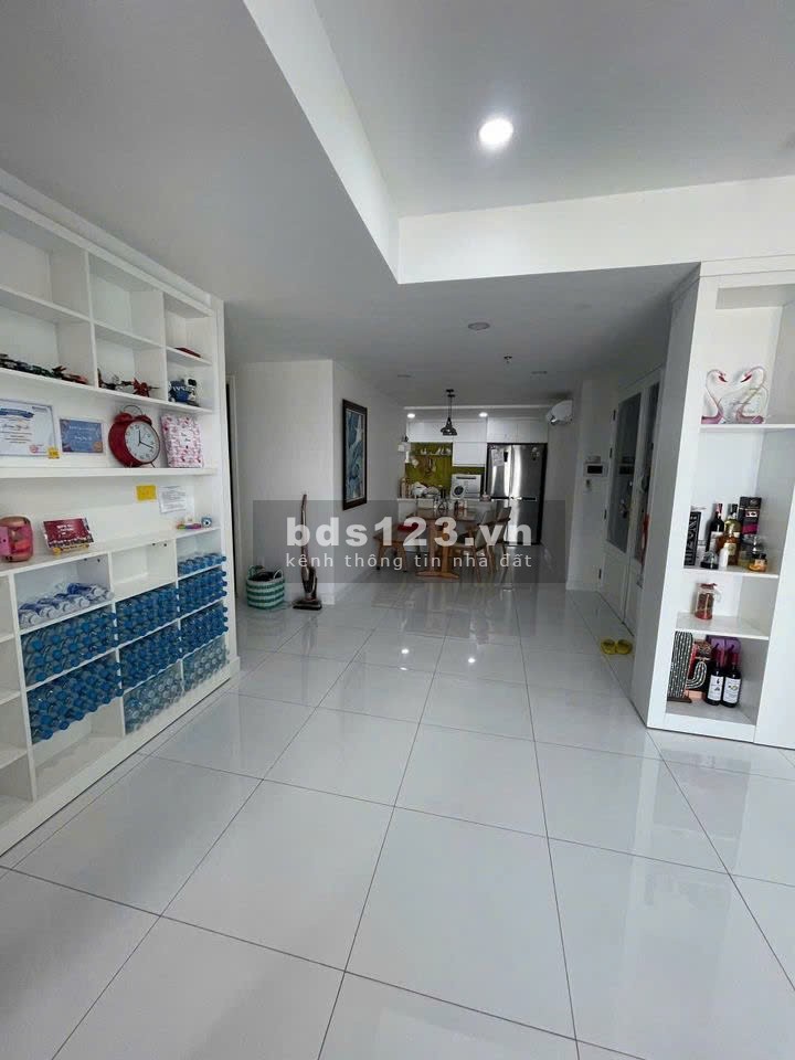 Chung cư Ruby, p15, Tân BÌnh: 97m2, 2p ngủ, 2wc, Căn góc, 11.5tr/th