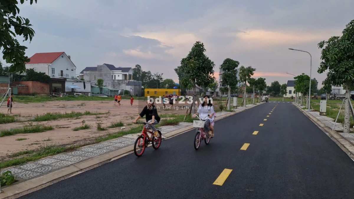 Chính chủ cần bán lô đất ngay mặt tiền đường Phùng Hưng mở rộng tại Trảng Bom Đông Nai