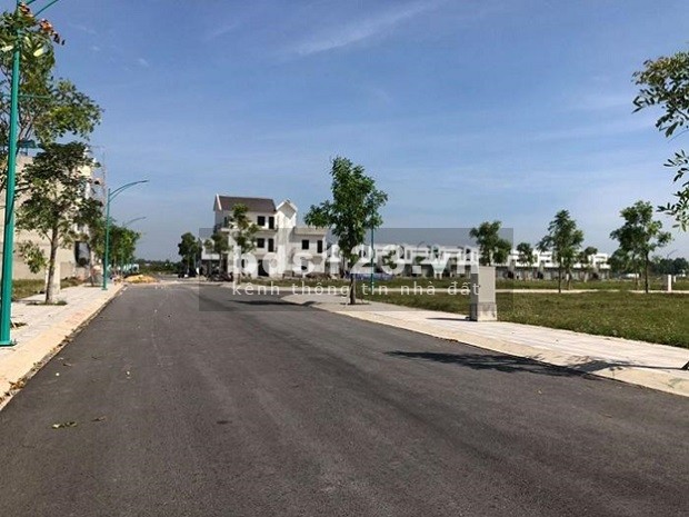 Bán nhanh lô thương mại 171 m2 thổ cư ngay cổng khu logistic sân bay Long Thành