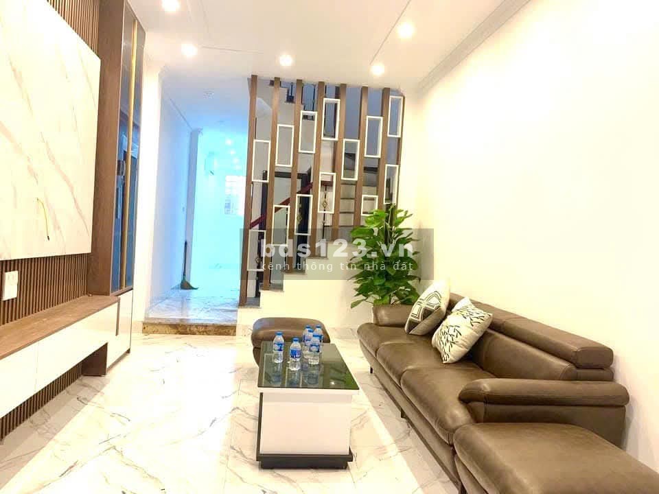 BÁN NHÀ TÂY HỒ 40M2 - MT 4M - 5 TẦNG - GIÁ CHÀO 5,95 TỶ - THƯƠNG LƯỢG TỐT