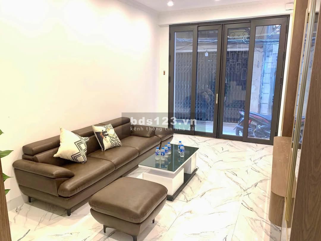 BÁN NHÀ TÂY HỒ 40M2 - MT 4M - 5 TẦNG - GIÁ CHÀO 5,95 TỶ - THƯƠNG LƯỢG TỐT