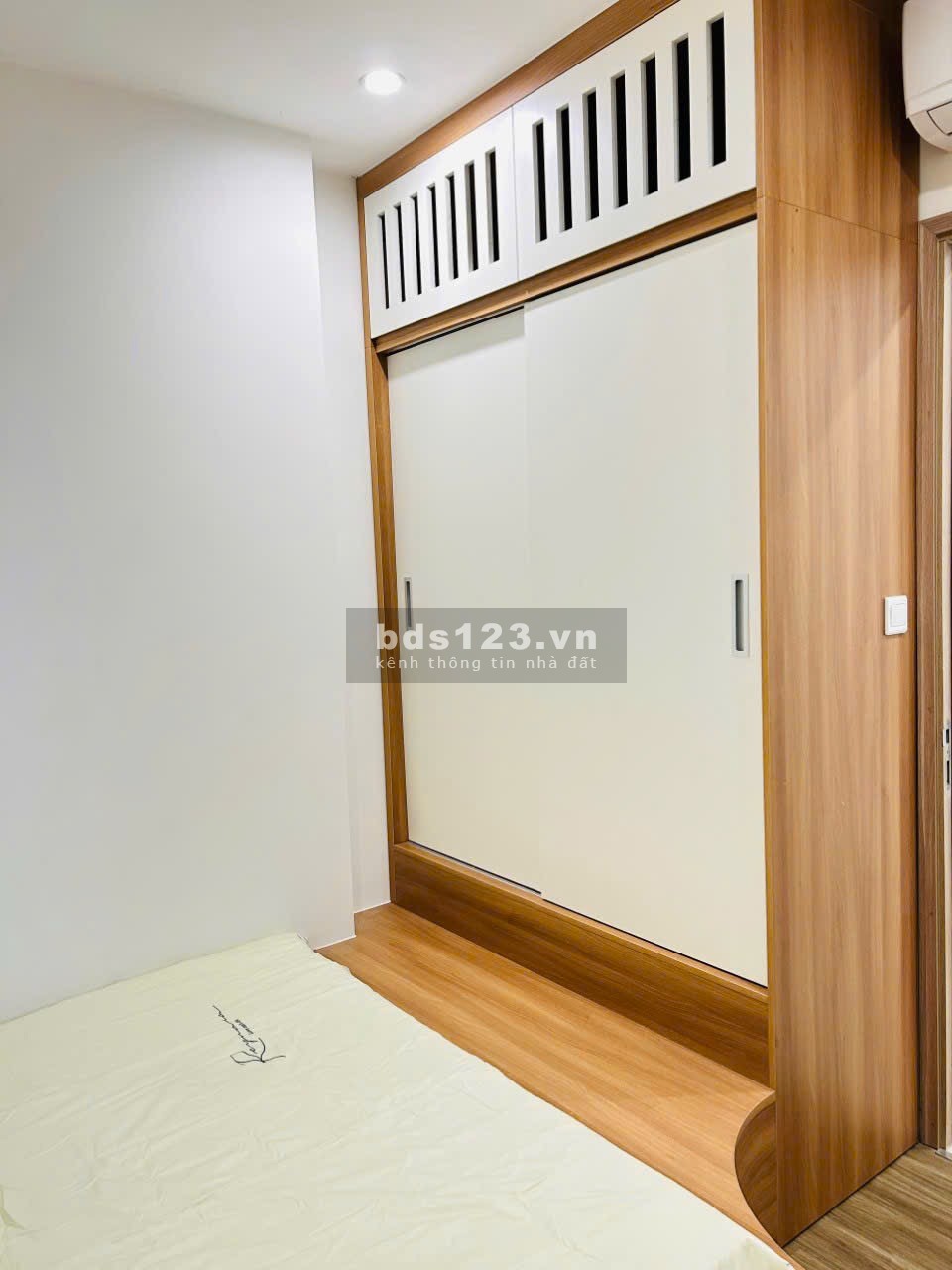 Bán nhanh 1PN1K 34m full đồ Đông Nam 2.5 tỷ Vinhomes Smart City