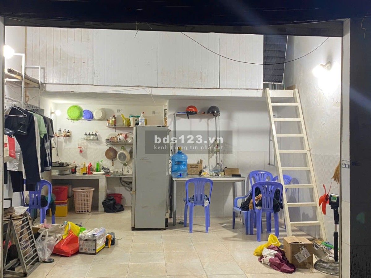Cho thuê phòng trọ Mặt Tiền đường 21 gần trung tâm thương mại GiGa Mall.