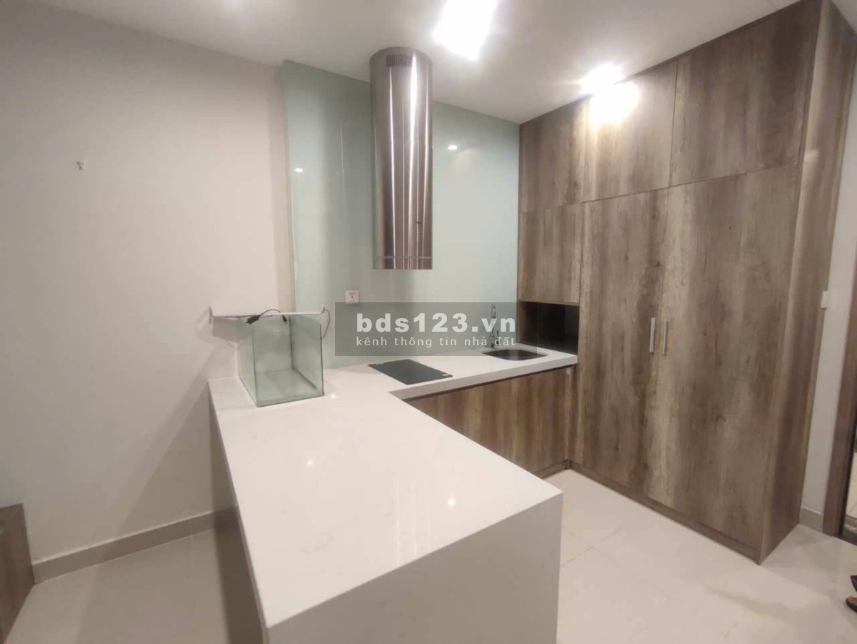 Giá rẻ cho thuê nhanh 1PN+1 43m đồ cơ bản chỉ 7,5 Vinhomes Smart