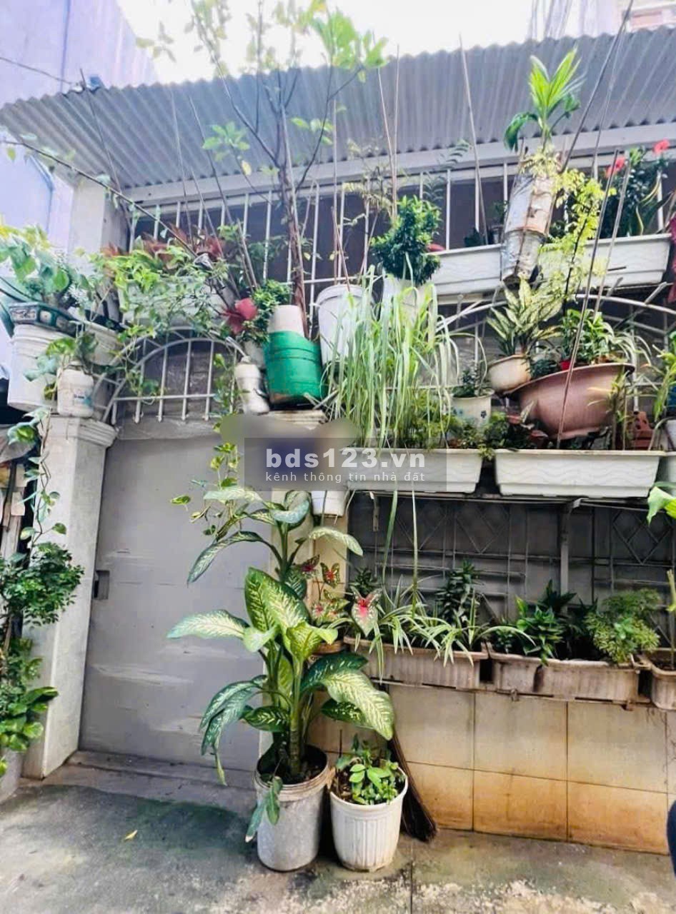 Nhà Âu Dương Lân 1 sẹc cách mặt tiền 50m