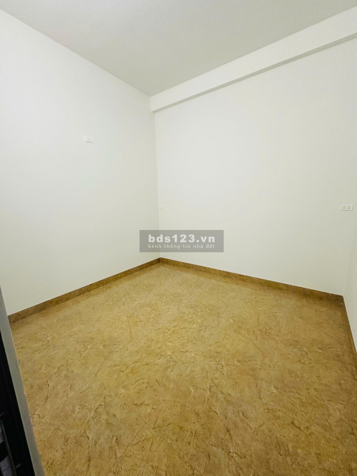 BÁN NHÀ 2 TẦNG ĐƯỜNG DIỆP MINH CHÂU, RẺ NHẤT HOÀ XUÂN.