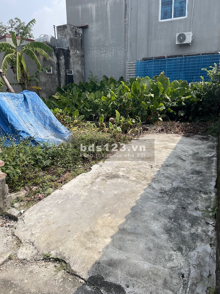 Anh trai em cần bán lô đất thổ cư sổ đỏ, tại Linh Quy, Gia Lâm cách phố keo 400m.