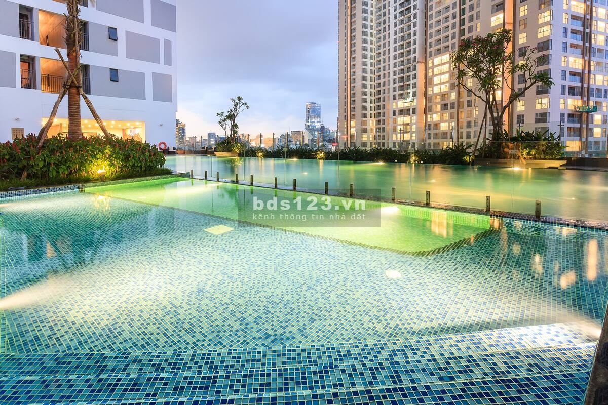 Cho thuê Officetel RIVER GATE nhà đầy đủ nội thất như hình.