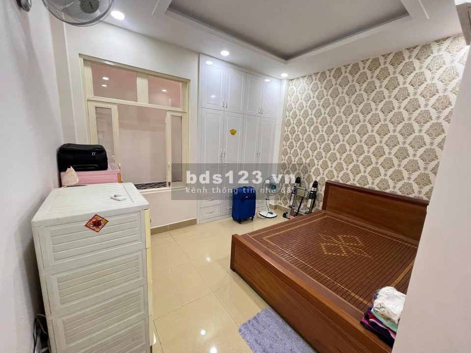 Bán nhà phố mặt tiền hẻm ô tô - Nguyễn Duy Trinh, Q2 - 1 lầu ngang 5 met - Hơn 5 tỷ