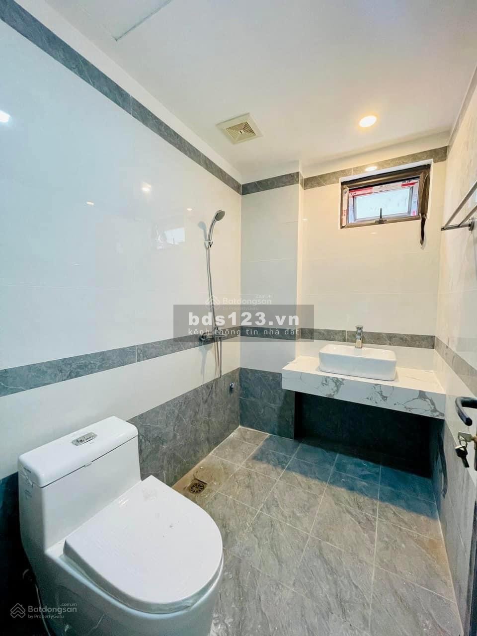 RẺ NHẤT QUẬN CẦU GIẤY, NHÀ PHỐ NGUYỄN KHÁNH TOÀN, NHÀ 4 TẦNG, 3 NGỦ, 35M2 MÀ CHỈ 3.8 TỶ