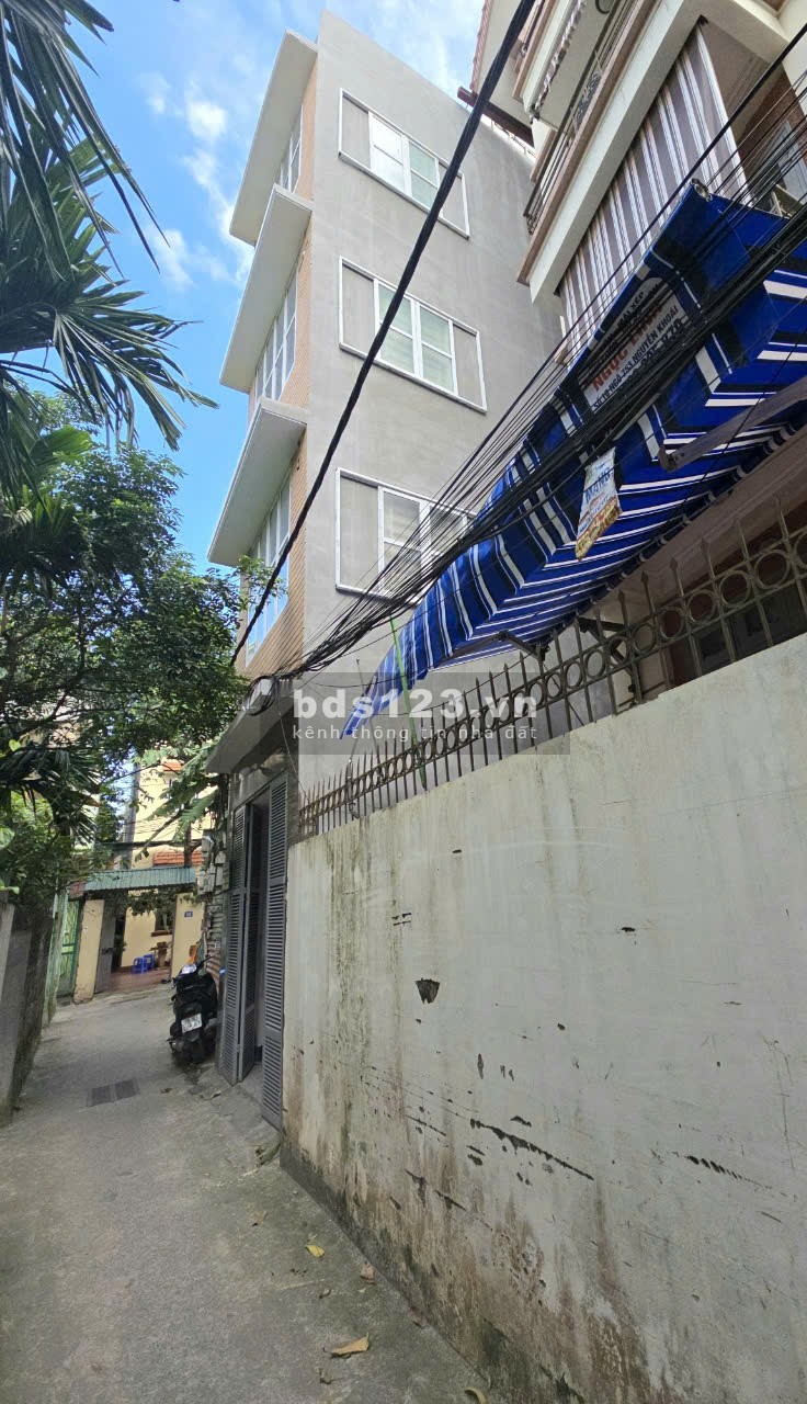 Cần bán nhà 4 tầng khu vực ngõ gần đường Nguyễn Khoái