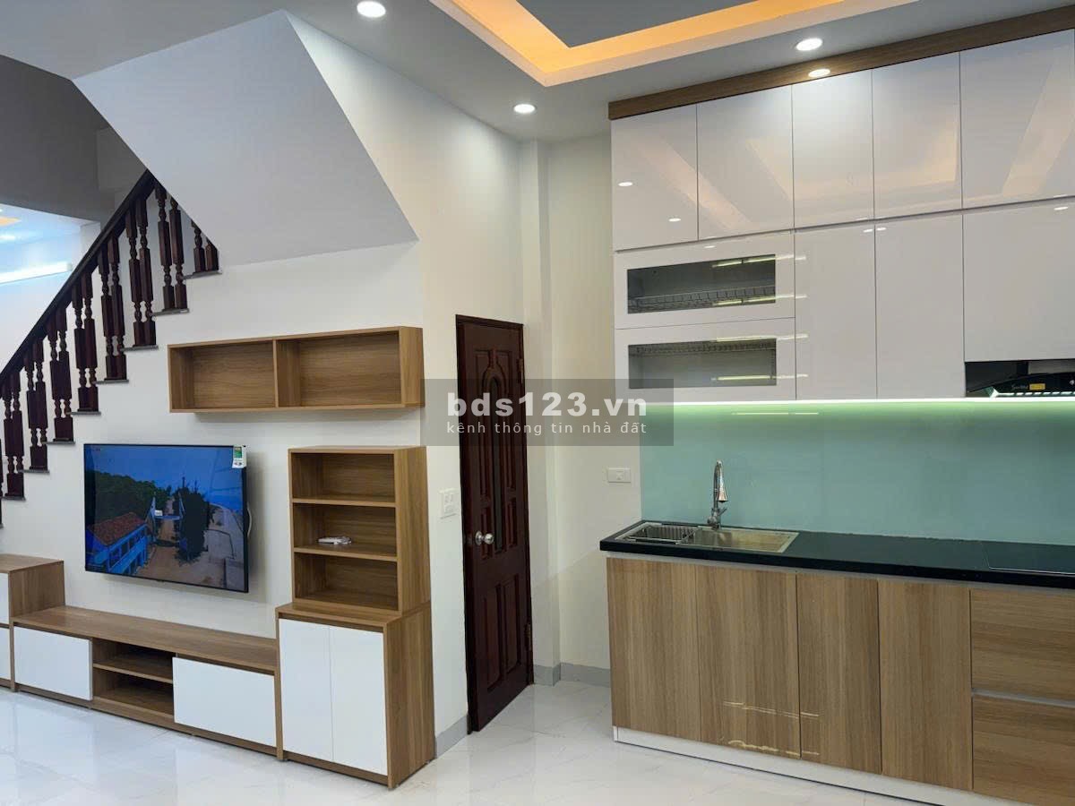 BÁN NHÀ MỸ ĐÌNH - NAM TỪ LIÊM - HÀ NỘI. CẠNH ĐƯỜNG NGUYỄN HOÀNG