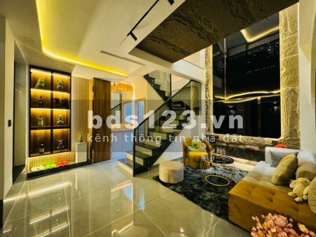 SIÊU PHẨM - NỘI THẤT XỊN - HXH - SÁT PHAN XÍCH LONG - LÔ GÓC - 3PN - 39M2 - 8.3 TỶ