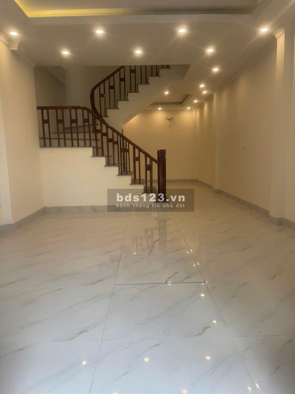 Bán Nhà đẹp cực hiếm 4 phòng ngủ tại Phúc Lợi. Giá bán tốt nhất thị trường, ôtô nhỏ đỗ cửa,