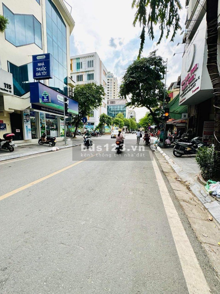 NHÀ MẶT PHỐ 4 TẦNG - LÔ GÓC - VỈA HÈ - KINH DOANH BẤT CHẤP - SỔ ĐẸP 19 tỷ Ba Đình
