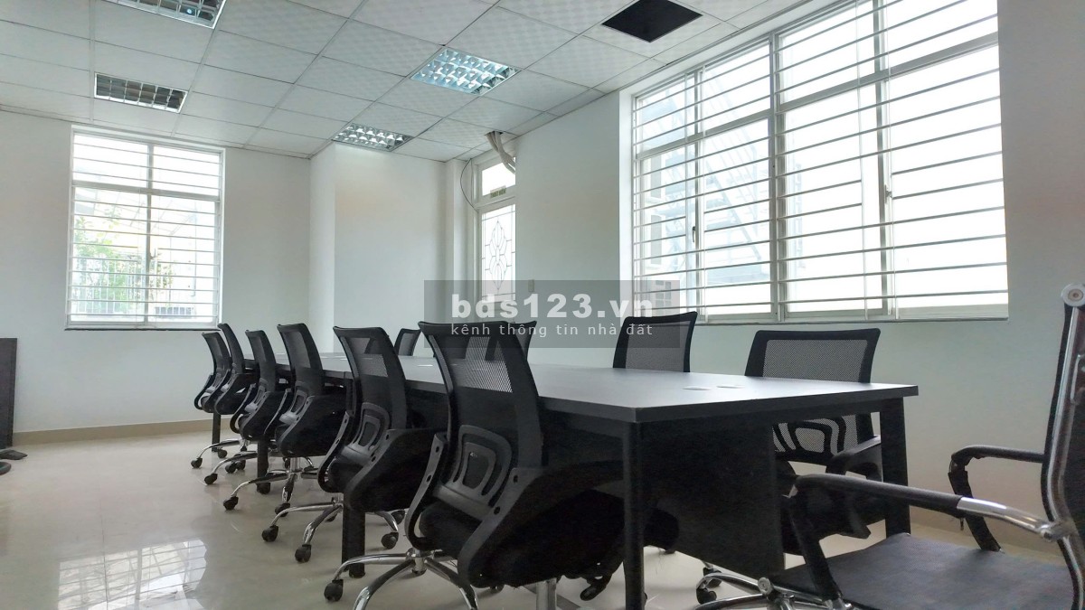 Cho thuê sàn văn phòng ngay mặt tiền Nguyễn Thị Minh Khai, Quận 3. 180m2 chỉ 62 triệu/tháng