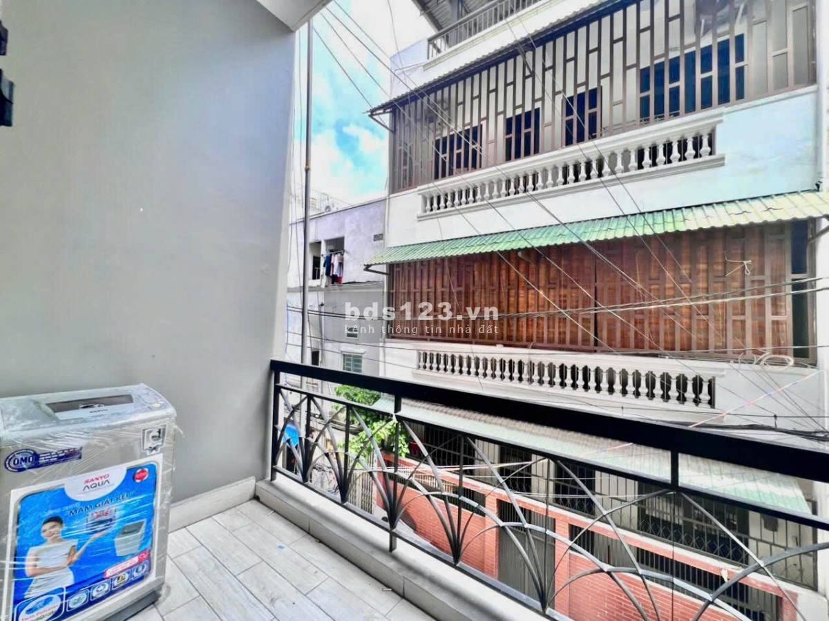 STUDIO BAN CÔNG MÁY GIẶT RIÊNG, NGAY CÔNG VIÊN HOÀNG VĂN THỤ DT 30M2