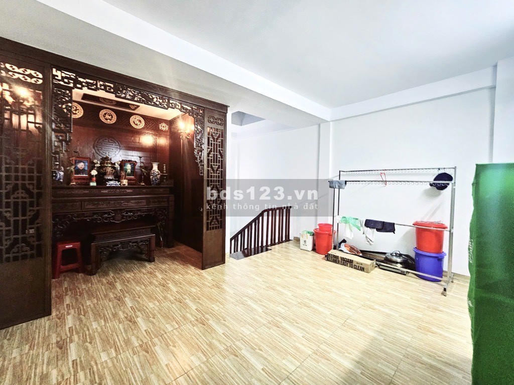 BÁN NHÀ VÕ CHÍ CÔNG 40m2 - NHÀ MỚI Ở NGAY - NHỈNH 9 TỶ