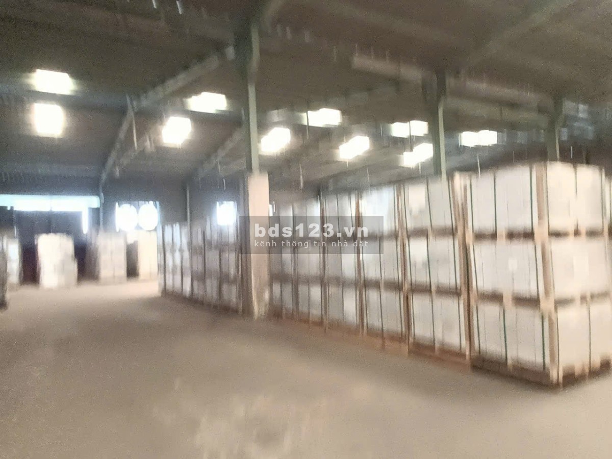 Cho thuê kho hoặc xưởng TP Thuận An 5400m2 pháp lý đầy đủ giá rẻ 180tr Bình Dương LH: 0972 701 709