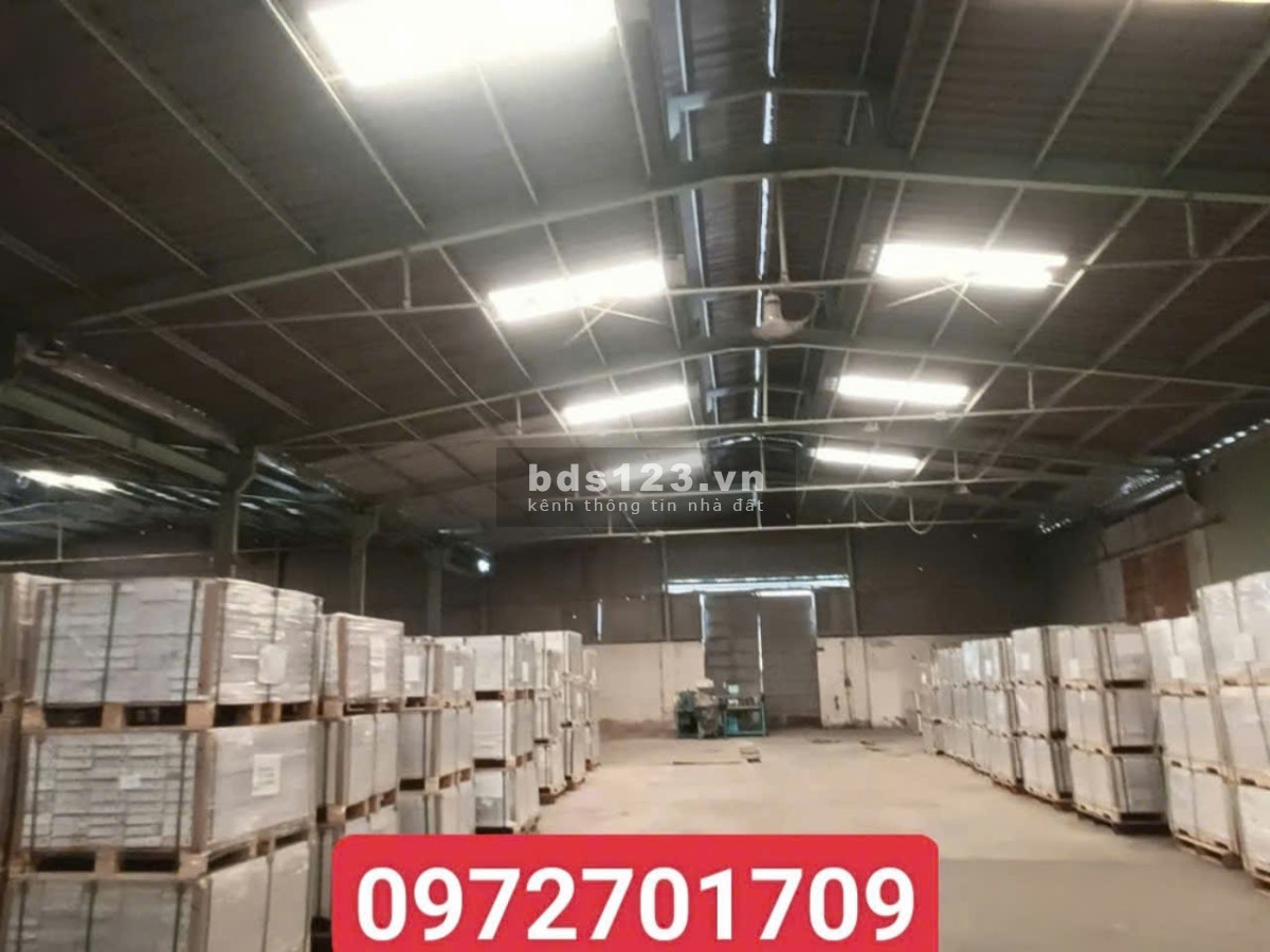 Cho thuê kho hoặc xưởng TP Thuận An 5400m2 pháp lý đầy đủ giá rẻ 180tr Bình Dương LH: 0972 701 709