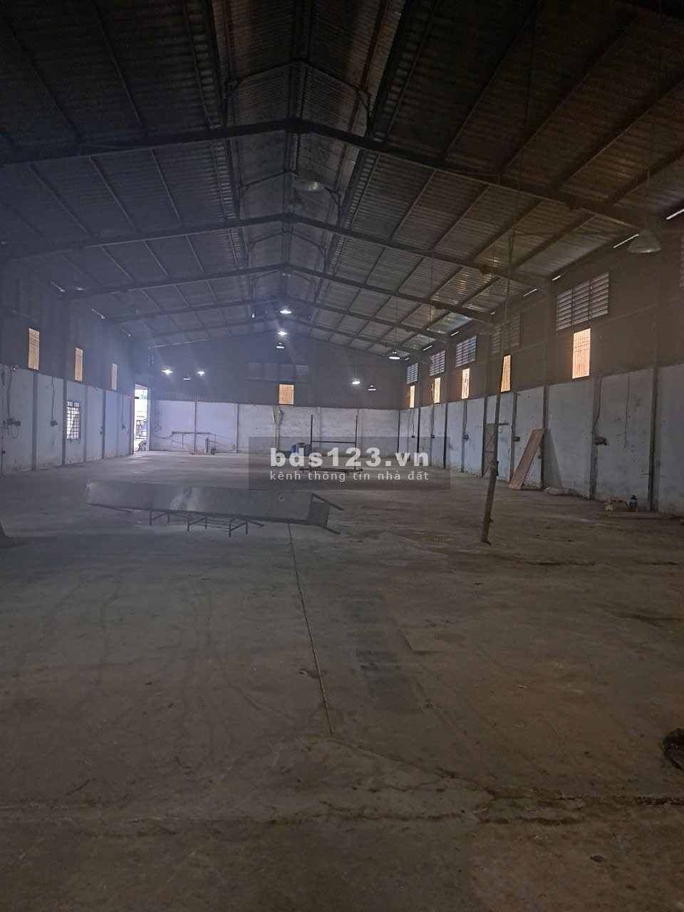 Cho thuê kho 1000m2 giá thuê 35tr/th TP Thuận An, Bình Dương