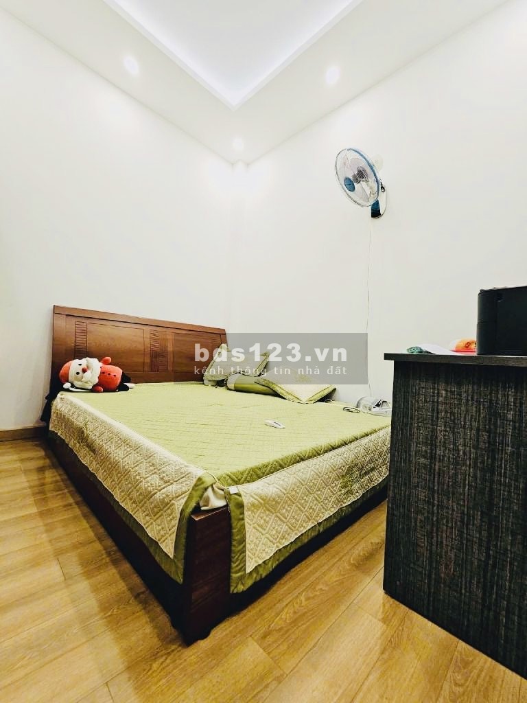 Bán gấp nhà đẹp 40m2 phường 5 Bình Thạnh, Hẻm xe tải 1 căn ra mặt tiền 4PN - nhỉnh 8 tỷ
