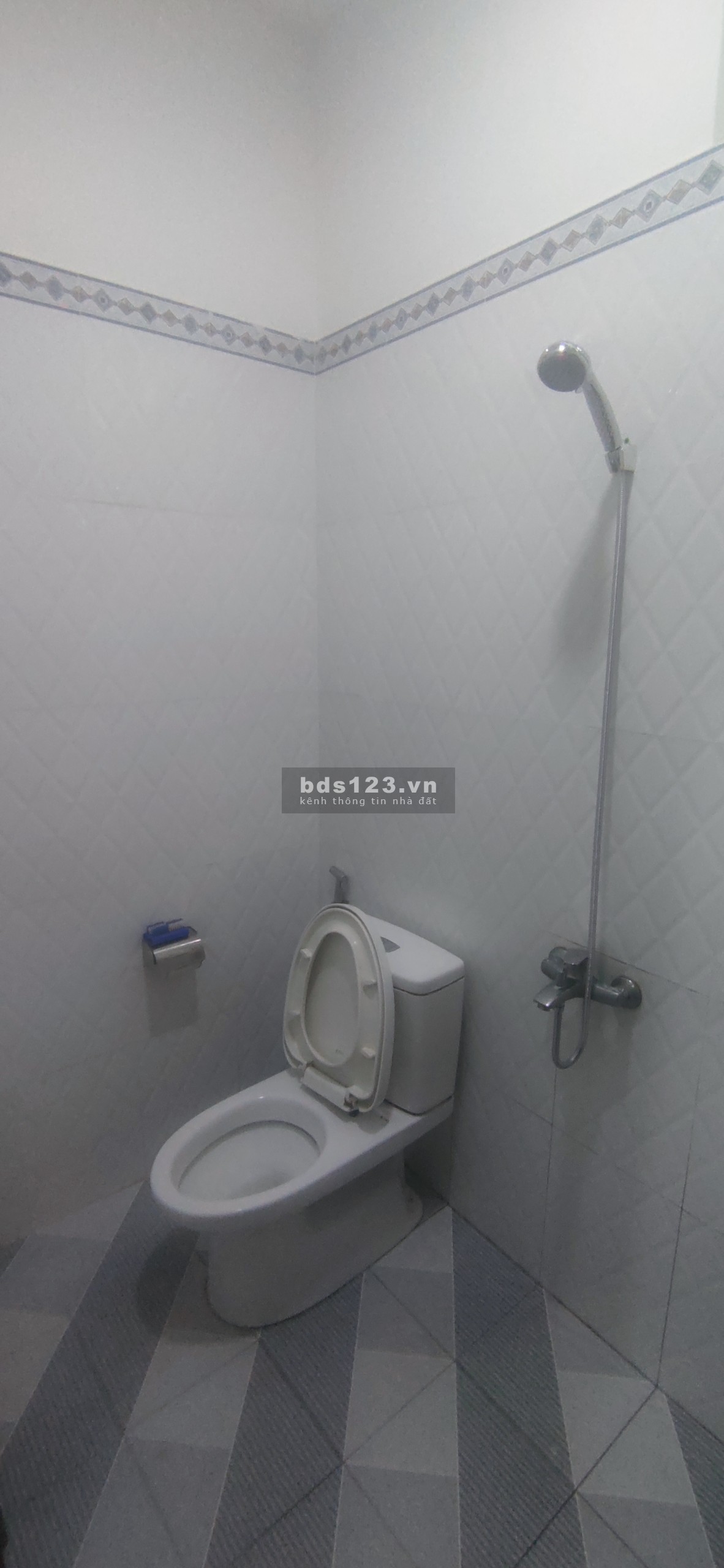 Cho nữ thuê phòng trọ khu vực Quận 1