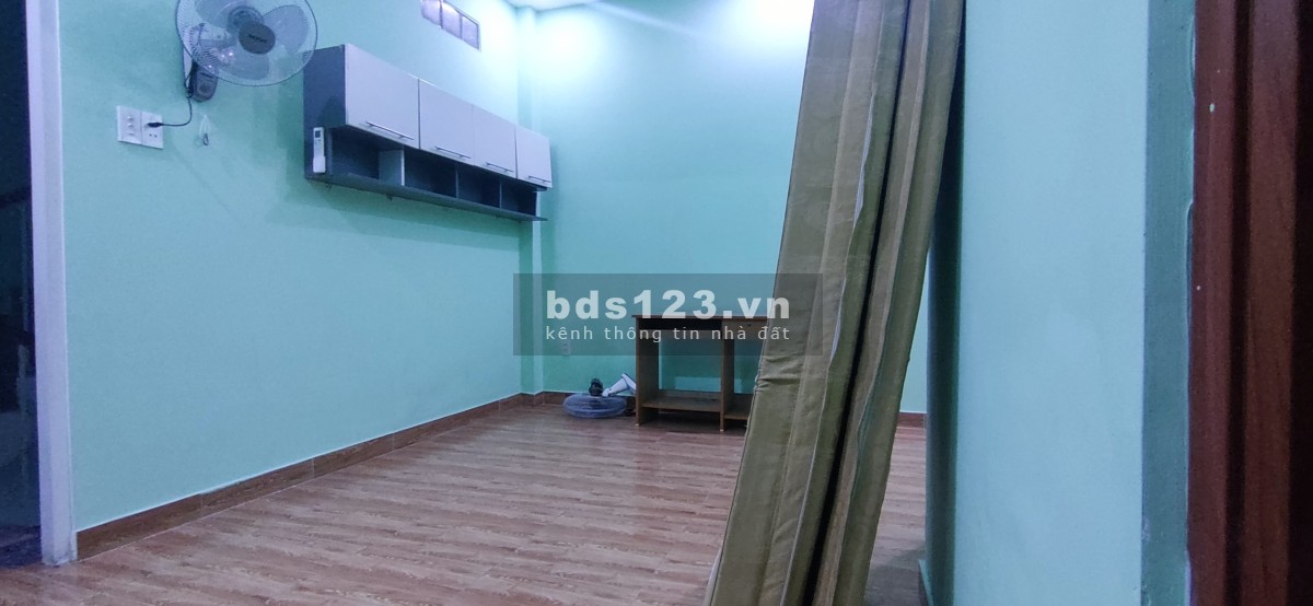 Cho nữ thuê phòng trọ khu vực Quận 1