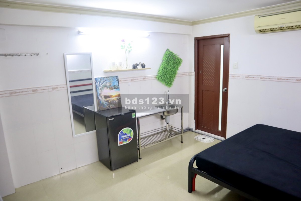 Phòng dịch vụ 3tr9 khu Cư xá Lữ Gia gần ĐH Bách Khoa