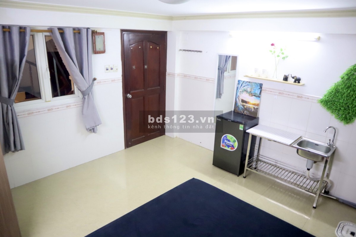 Phòng dịch vụ 3tr9 khu Cư xá Lữ Gia gần ĐH Bách Khoa