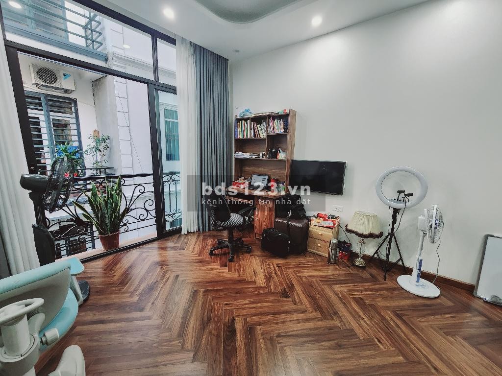 BÁN NHÀ PHỐ HỒ TÙNG MẬU 30M x 6 TẦNG NHỈNH 7 TỶ