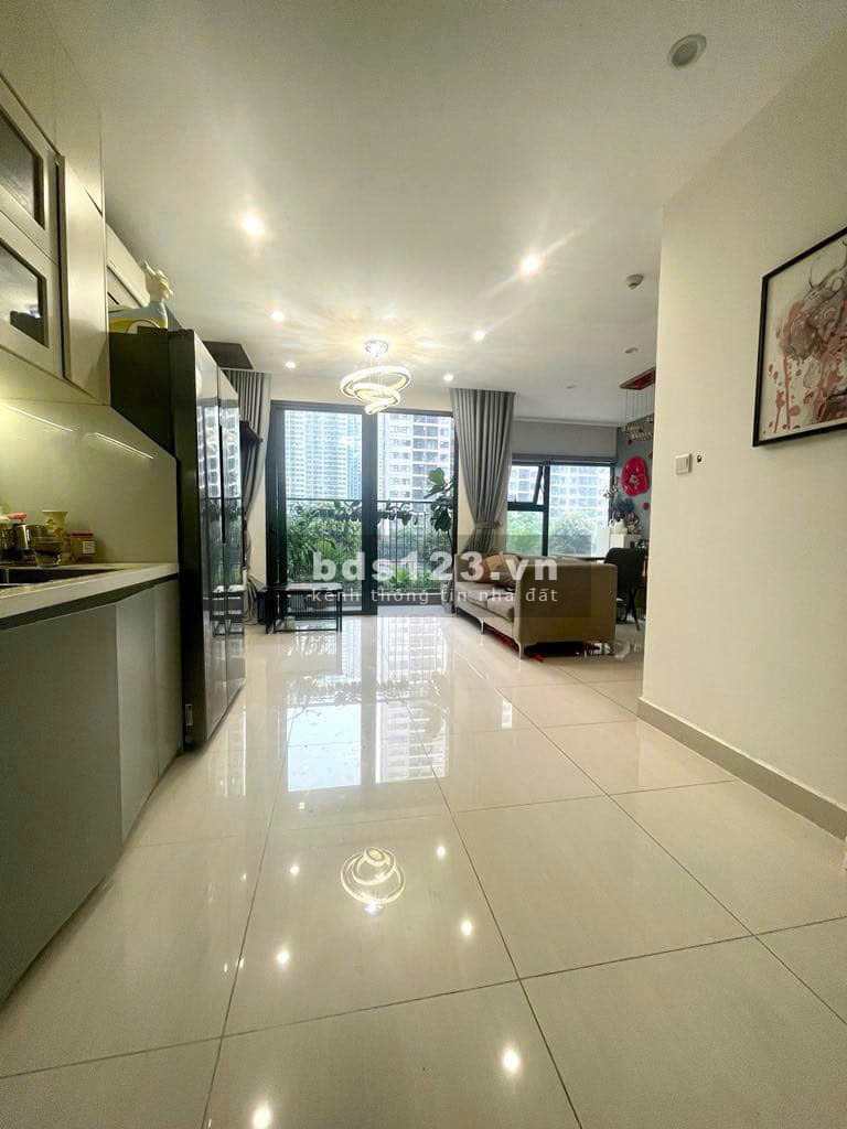 Bán nhanh căn 2 ngủ +, 64m2, full nội thất xịn, 4 tỷ, Vin Smart City, 0888516777
