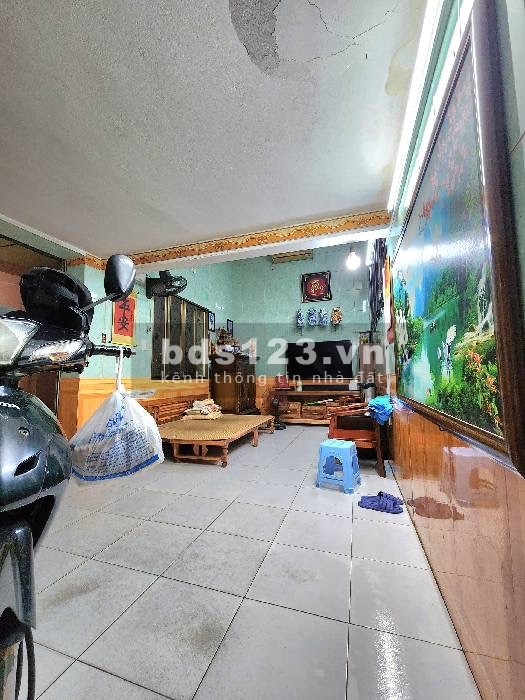 HOT!!! TRUNG TÂM QUẬN BA ĐÌNH, GIAO THƯƠNG SẦM UẤT, DIỆN TÍCH SỬ DỤNG 40M2, GIÁ 1.85 TỶ (CÓ TL)