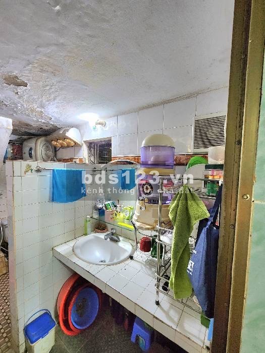 HOT!!! TRUNG TÂM QUẬN BA ĐÌNH, GIAO THƯƠNG SẦM UẤT, DIỆN TÍCH SỬ DỤNG 40M2, GIÁ 1.85 TỶ (CÓ TL)