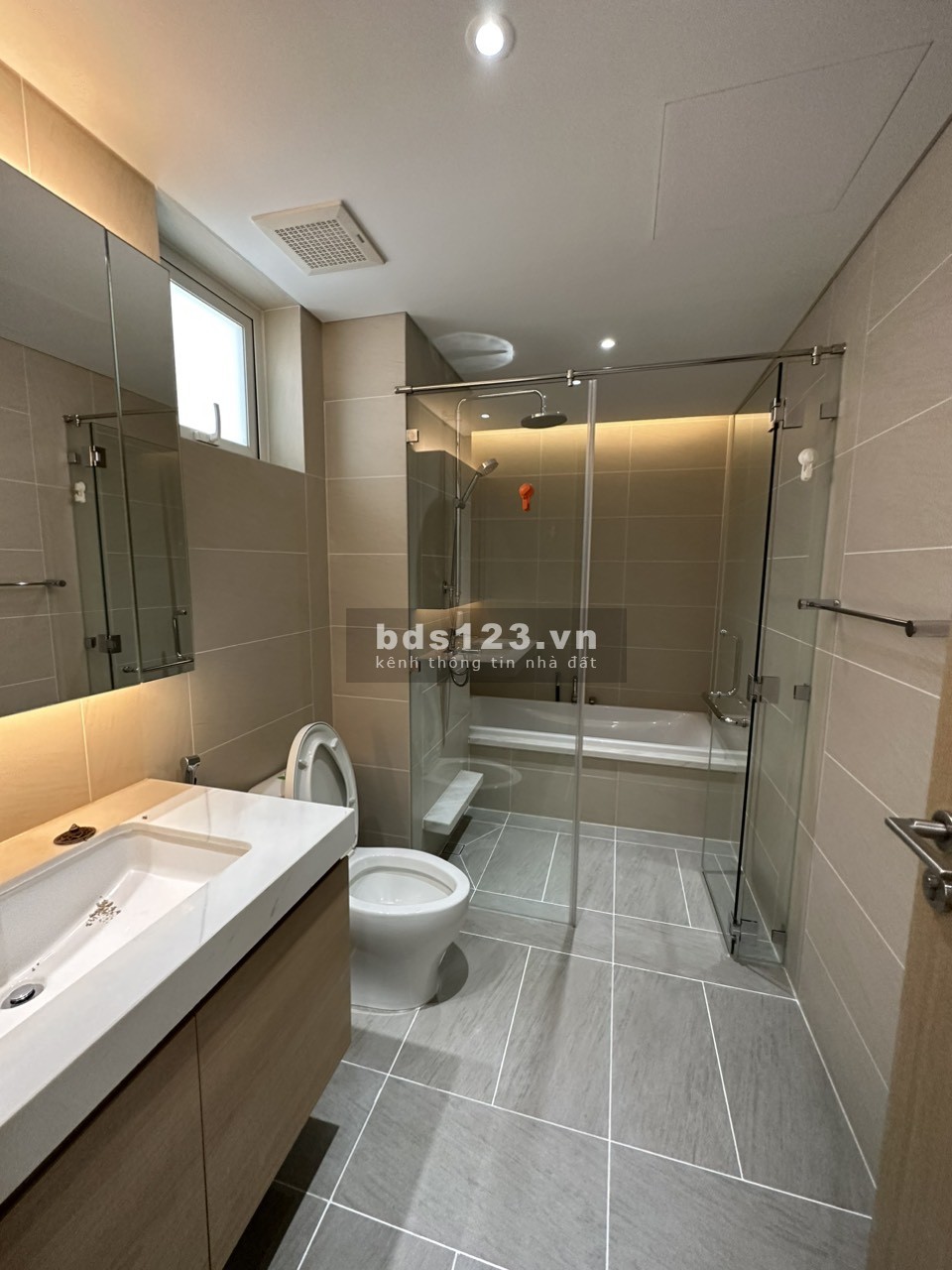 Cho Thuê Căn Hộ 3PN Cao Cấp Tại Sadora Sala - View Bitexco, Giá Tốt Nhất!