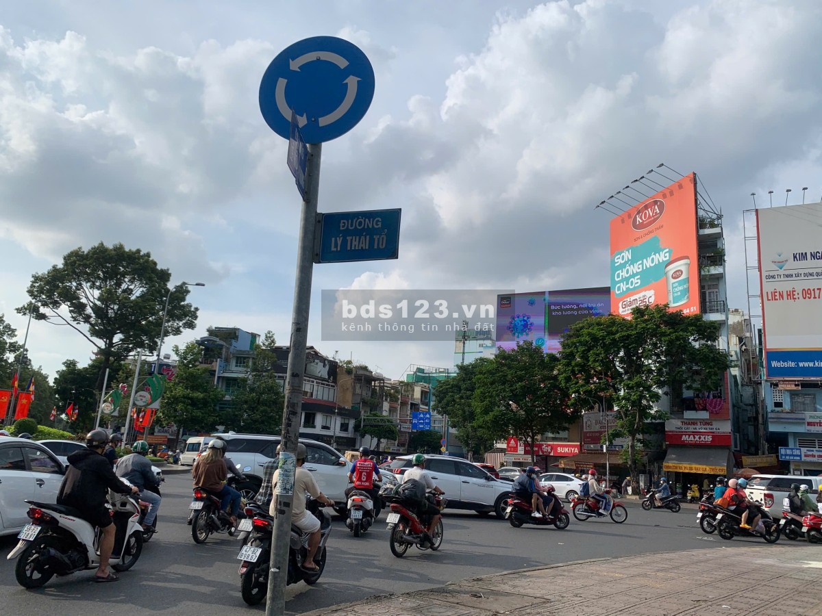 Nhà 5 tấm khu Hồ Thị Kỷ Q10 cần bán giá rẻ