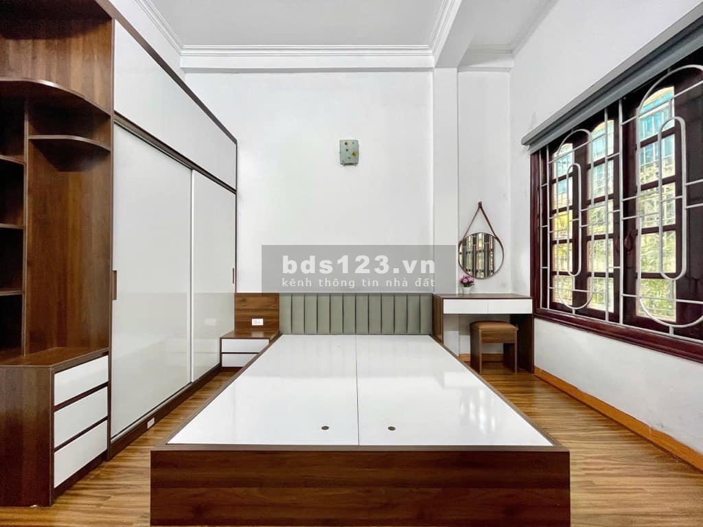 TT ĐỐNG ĐA - ĐẸP SANG XỊN MỊN - GẦN PHỐ - BA GÁC TRÁNH THOẢI MÁI