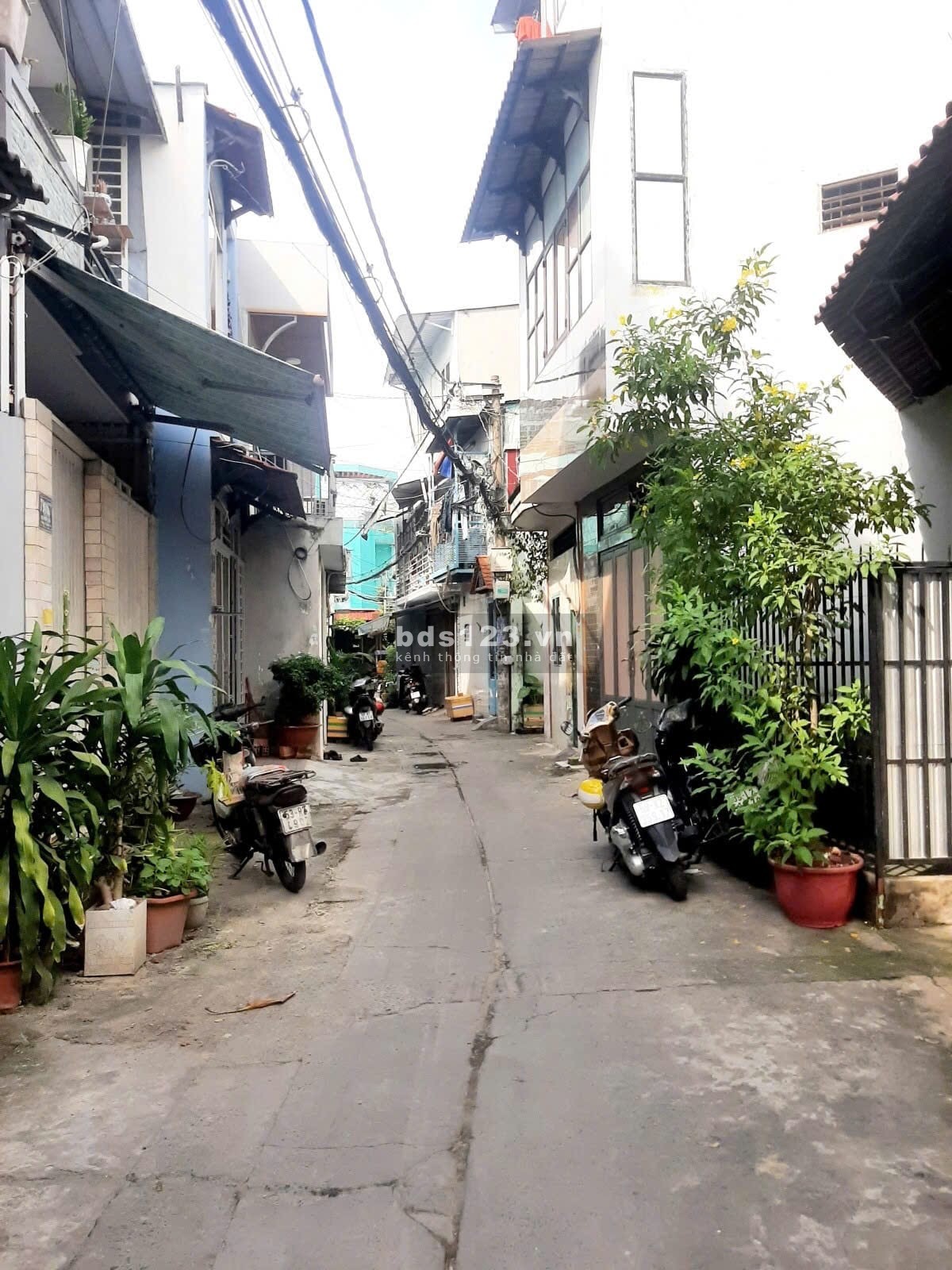 BÁN NHÀ ĐẸP NGAY SIÊU THỊ AONE TÂN PHÚ - 40M2 - 2PN 2WC - GIÁ 3 TỶ 750