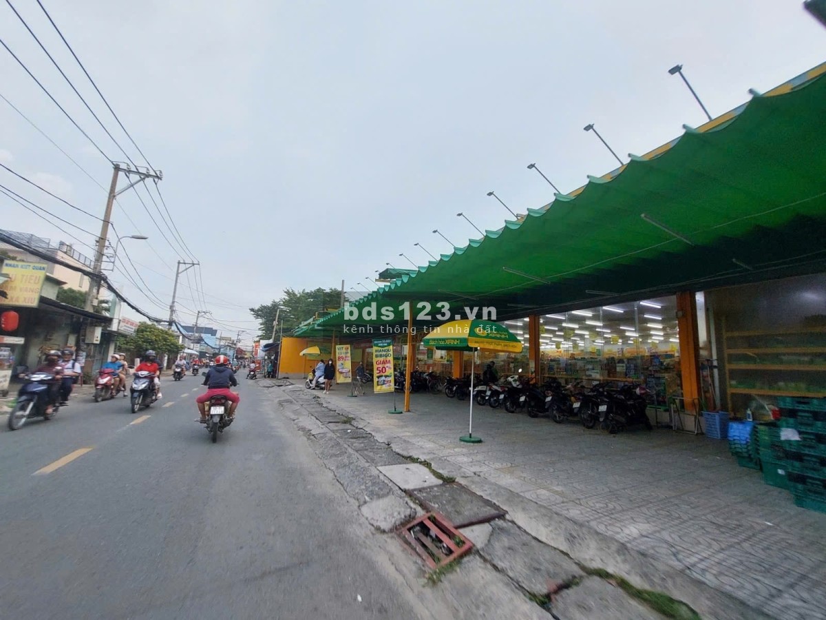 Bán nhà chợ Trung Chánh 2 tầng - 2pn 2wc - Tân Xuân, Hóc Môn - Giá 3 tỷ 650