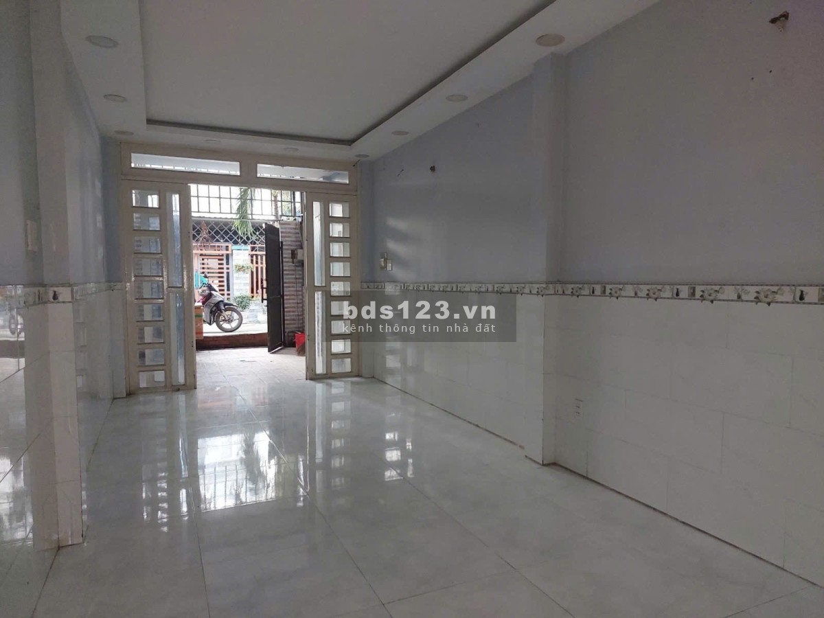 Bán nhà chợ Trung Chánh 2 tầng - 2pn 2wc - Tân Xuân, Hóc Môn - Giá 3 tỷ 650