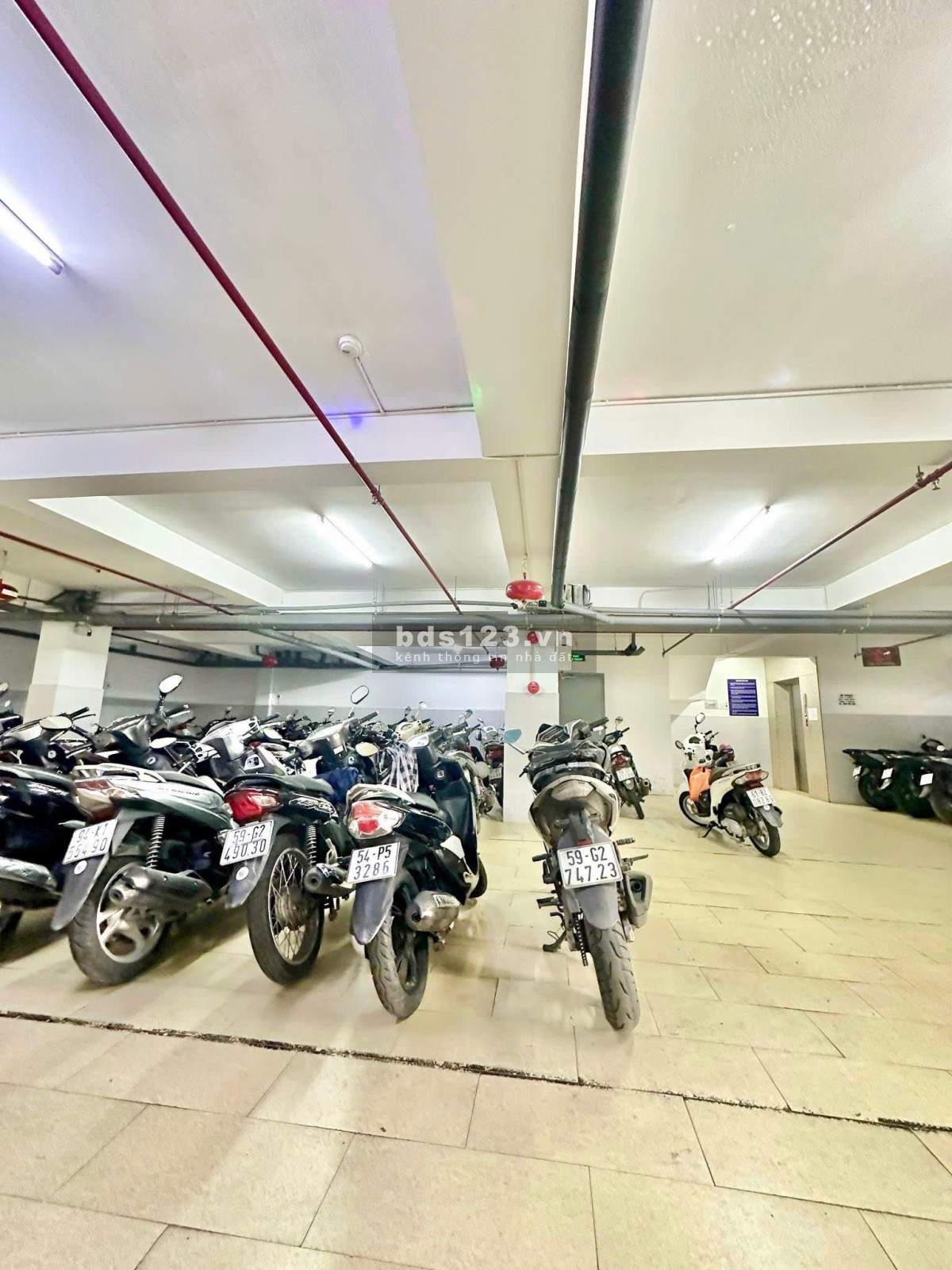 Cho thuê phòng trọ cao cấp có bảo vệ 24/24 mặt tiền 98A Đặng Thùy Trâm p13 Bình Thạnh
