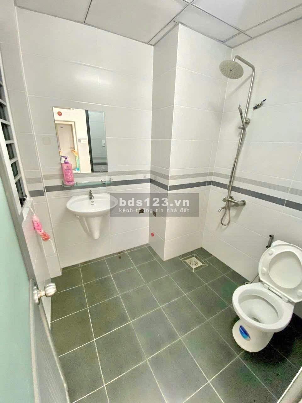 Cho thuê phòng trọ cao cấp có bảo vệ 24/24 mặt tiền 98A Đặng Thùy Trâm p13 Bình Thạnh
