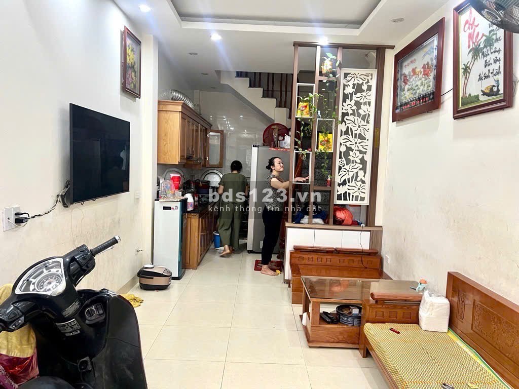 CHÍNH CHỦ - BÁN NHÀ 4.5 TẦNG PHỐ YÊN NGHĨA – GẦN TRƯỜNG, NHÀ GA TÀU ĐIỆN