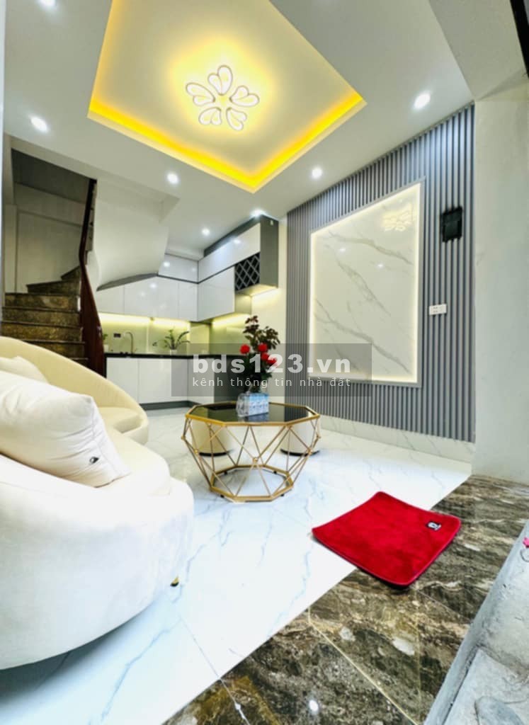 Bán nhà Phú La, Hà Đông, full nội thất đẹp, 42m2, 5 tỷ