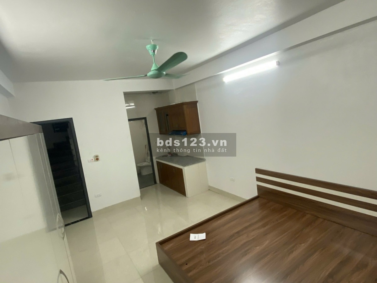 Chính chủ cho thuê phòng 30m2 ở Dương Quảng Hàm, Cầu Giấy